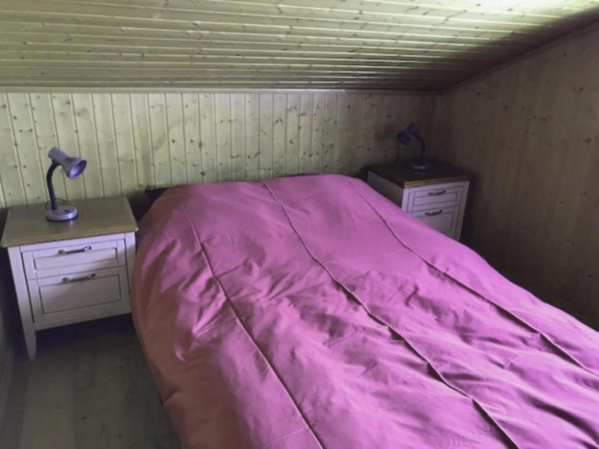 Le Biolley 2 Chalet *